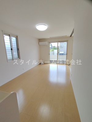 【居間・リビング】 | ボンフール | 別部屋写真です。
