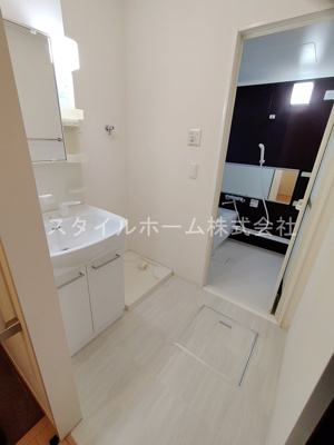 【洗面所】 | ボンフール | 別部屋写真です。