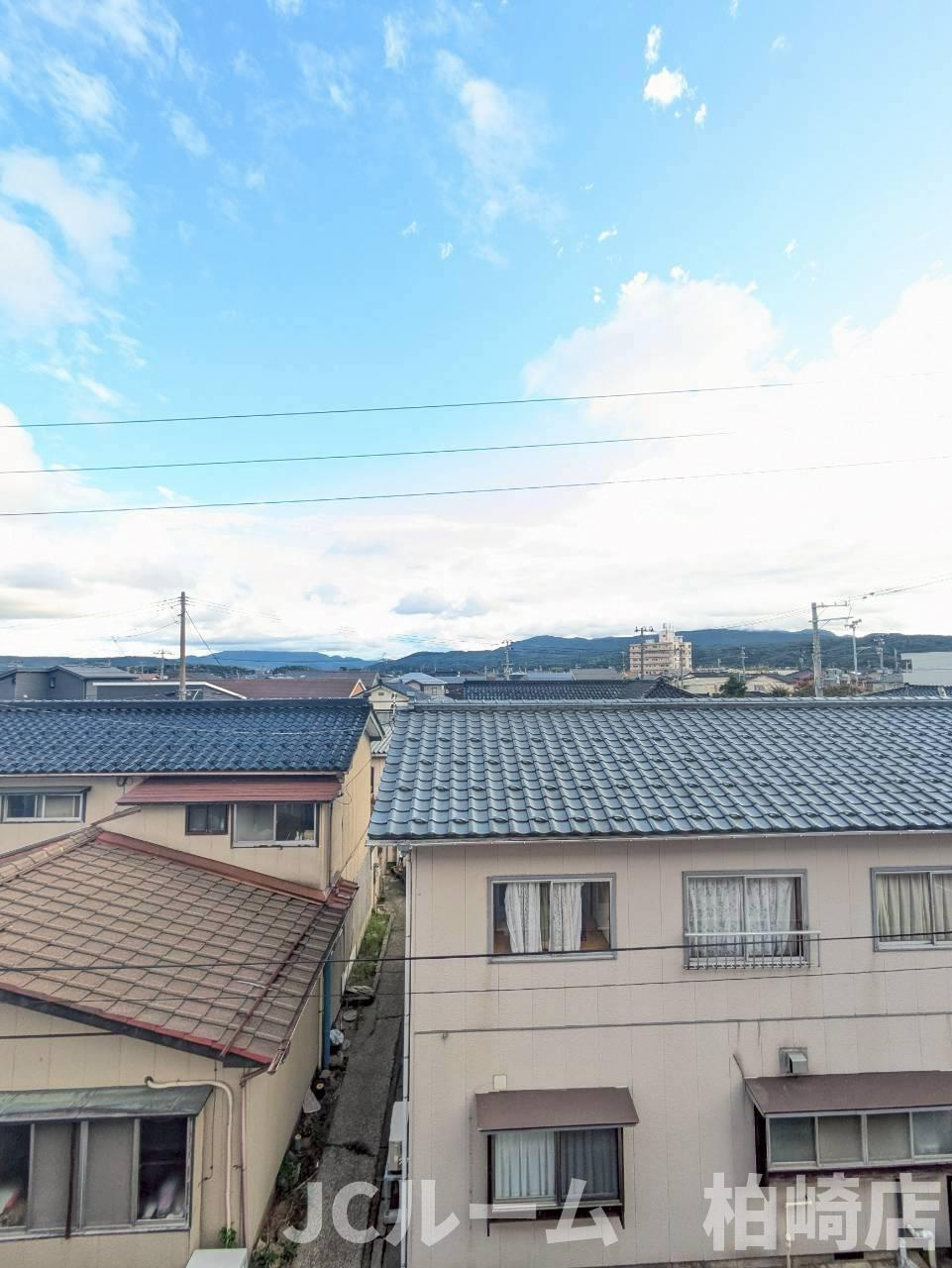 柏崎市穂波町のアパートの展望