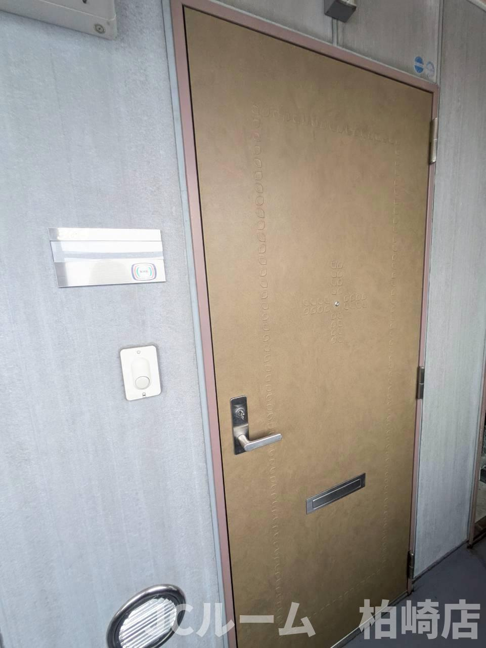 柏崎市穂波町のアパートの玄関