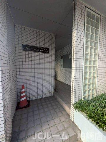 柏崎市穂波町のアパートのエントランス