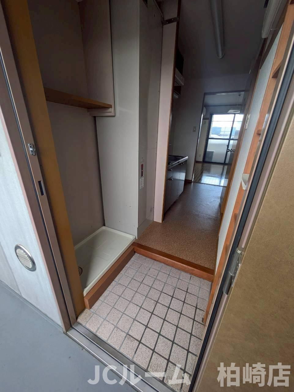 柏崎市穂波町のアパートの玄関
