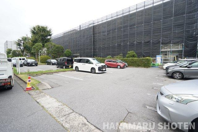 サンコーポ検見川A棟の駐車場|＊当日ご案内可＊ご希望の物件まとめてご案内！弊社が掲載していない物件でもOK♪お気軽にご相談ください ♪お電話でのお問合わせがスムーズ♪