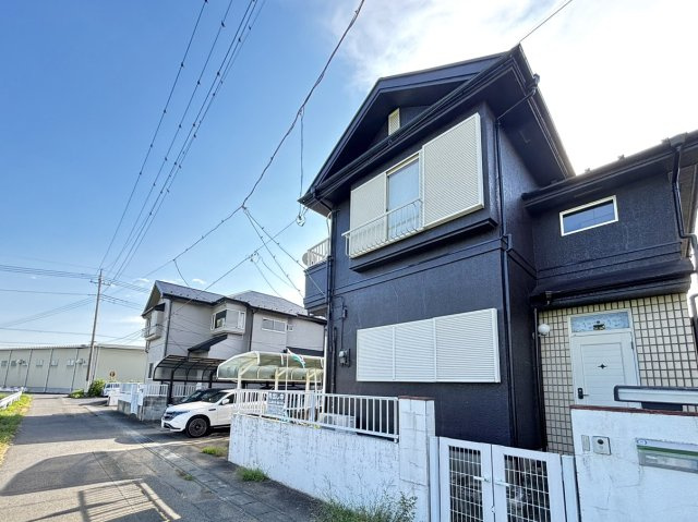 【中古戸建】佐波郡玉村町大字飯塚の外観|■外観｜閑静な住宅街で始める新しい暮らし♪開放的な毎日をあなたへ(^^♪