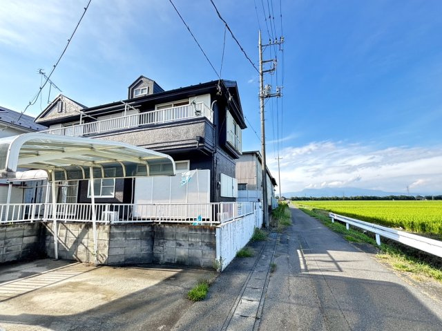 【中古戸建】佐波郡玉村町大字飯塚の外観|■外観｜ここから始まる「日常」はご家族にとってかけがえのない時間となります。少しでも豊かに、快適に。