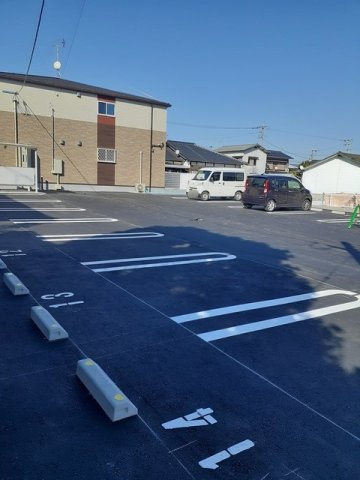 モン・ゾーレの駐車場|駐車スペースもあります