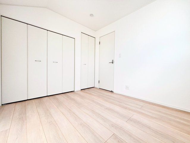 野田市尾崎第17　新築戸建　1号棟の洋室|白を基調とした開放感あふれるルームデザイン(^^)/						
