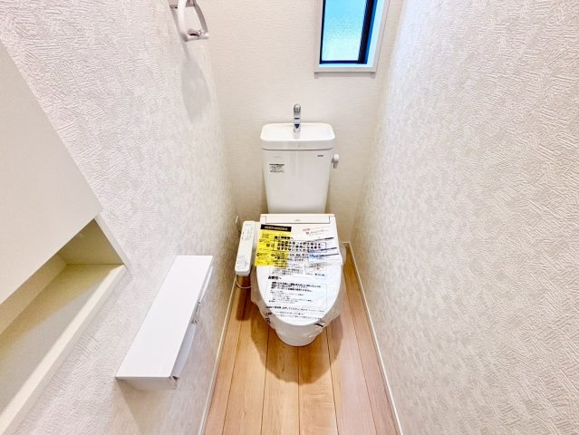 野田市尾崎第17　新築戸建　1号棟のトイレ|トイレは1F、2F共に完備！取り合いになることがありませんね(^^)/							
