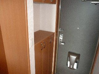 【玄関】 | ビクトリーブルク | 玄関