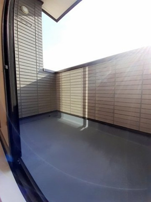 【バルコニー】 | フォレストグランデⅡ | 暖かな日差しのふりそそぐバルコニー