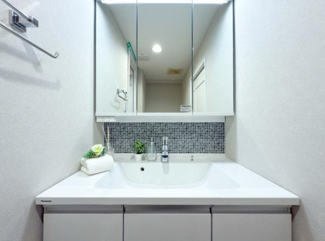 綱島ダイヤモンドマンション【仲介手数料無料】の独立洗面台