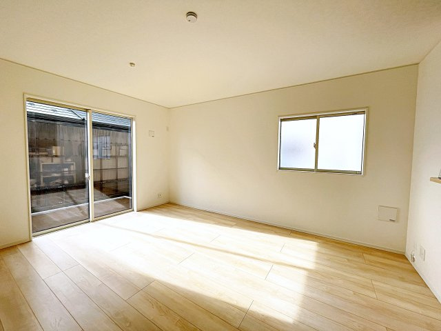 新築戸建・建売　熊谷市久下第14　久下小・熊谷東中の区画図|カースペース並列3台　※敷地内に電柱及び支線が入る場合がございます。