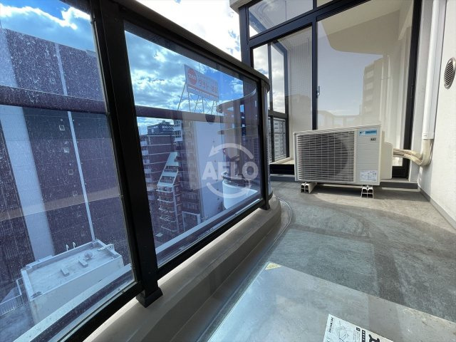 グラシア堺筋本町　南大江小学校区のバルコニー|グラシア堺筋本町　バルコニー