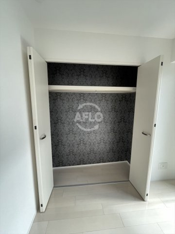 グラシア堺筋本町　南大江小学校区の収納|グラシア堺筋本町　クローゼット