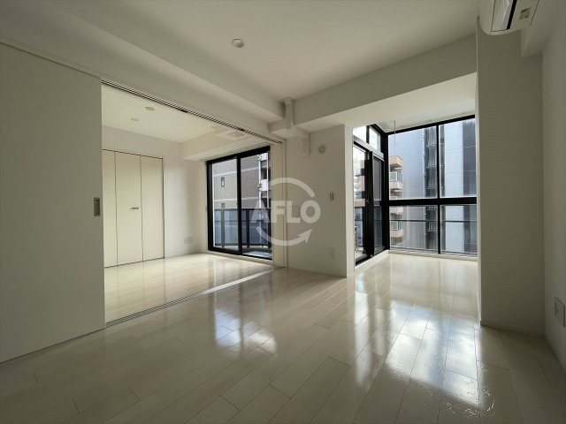 グラシア堺筋本町　南大江小学校区の居間・リビング|グラシア堺筋本町　リビング