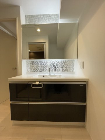 グラシア堺筋本町　南大江小学校区の独立洗面台|グラシア堺筋本町　独立洗面台