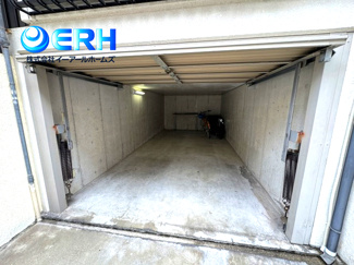 【駐車場】 | 水道筋6丁目戸建 | 屋根付き駐車場　（サイズは現地にてご確認ください）