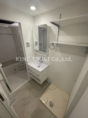 セレニテ天六リアンの洗面所|脱衣スペースもあります