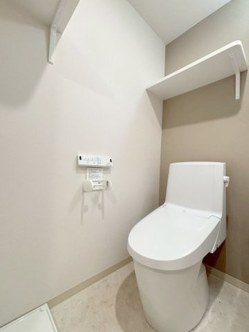 「防音マンション」VORT高井戸西レジデンスのトイレ|清潔感のあるトイレです