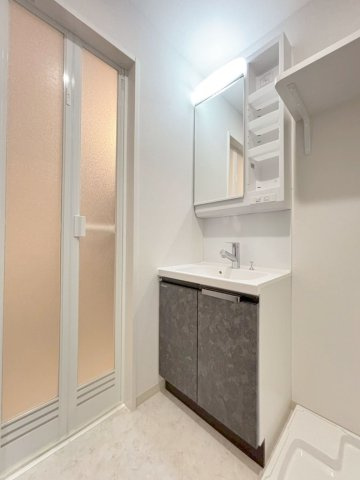 「防音マンション」VORT高井戸西レジデンスの洗面所|脱衣スペースもあります