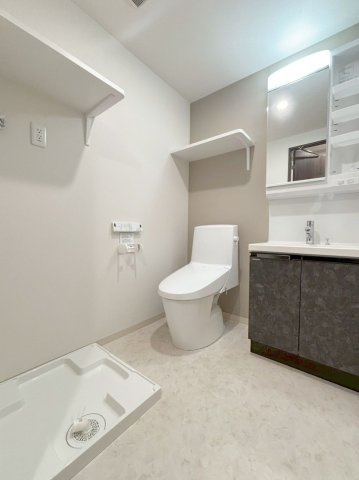 「防音マンション」VORT高井戸西レジデンスの洗面所|脱衣スペースもあります