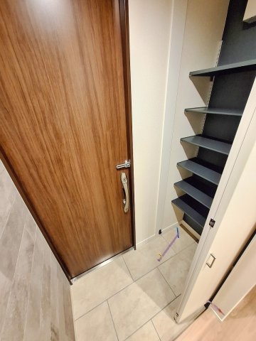 （仮称）川口市新井町メゾンの玄関