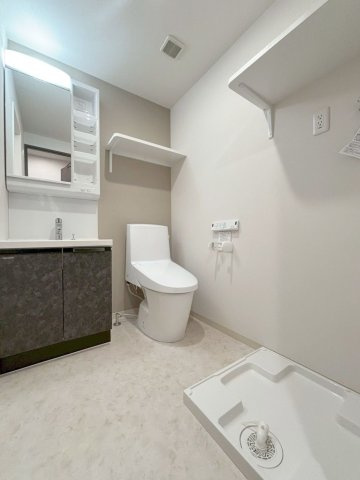 「防音マンション」VORT高井戸西レジデンスの洗面所|脱衣スペースもあります