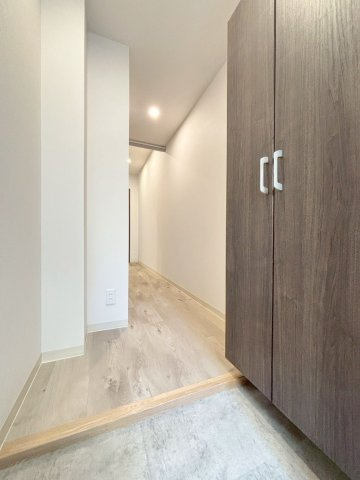 「防音マンション」VORT高井戸西レジデンスのその他|明るい玄関です