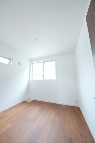 丹那町の洋室|全居室収納スペース有、お部屋が広く綺麗に使えます
