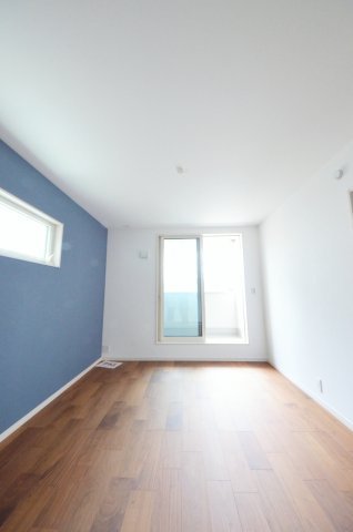 丹那町の洋室|全居室収納スペース有、お部屋が広く綺麗に使えます