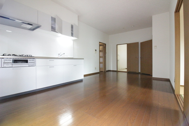 シャルムⅡの居間・リビング|広いリビング★