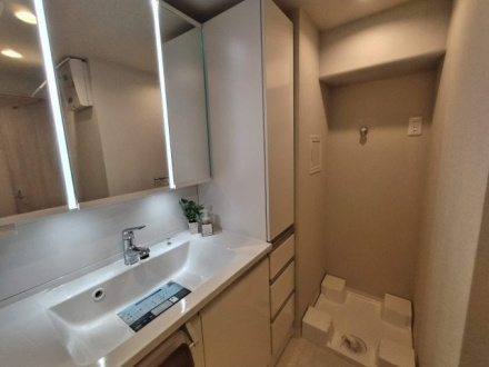 扶桑ハイツ春日部の独立洗面台|施工例です