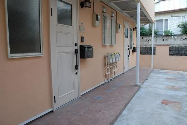 エルカミーノ横浜山手のエントランス