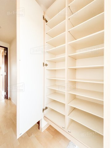 リ・エミネンスの内装