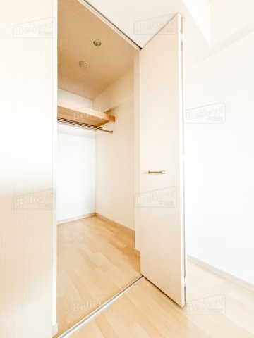 リ・エミネンスの収納|ウォークインクローゼットなので収納豊富です♪