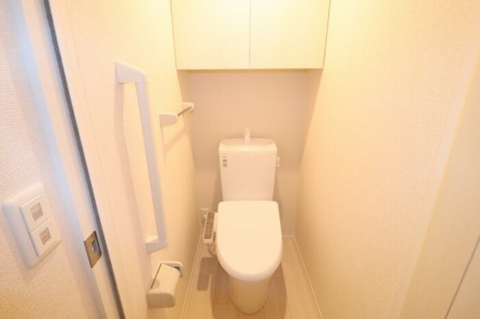 アベニュー Ｂのトイレ|トイレ 温水洗浄暖房便座