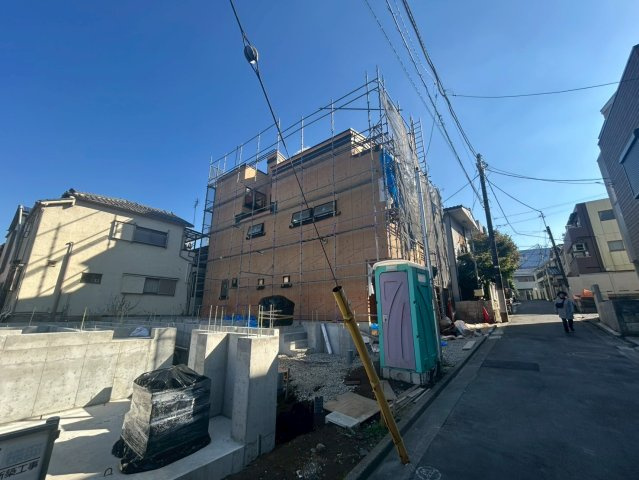 渋谷区本町デザイナーズ仕様新築戸建の前面道路含む現地写真|2025.11.14撮影