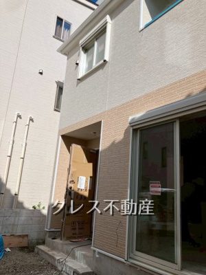 【前面道路含む現地写真】 | 飯田グループ販売戸数全国7位の現地販売会社です【戸田市中町２-１０-１３付近】 | 子育てグリーン住宅支援事業対象住宅♪
現地（2025年11月）撮影