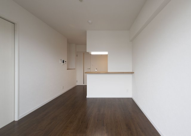 VELROG福岡東の居間・リビング