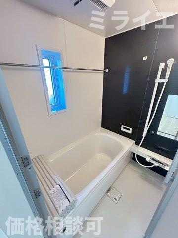 【新築戸建】札幌市北区太平四条3丁目2棟の浴室|追焚機能・浴室乾燥機能完備しています。