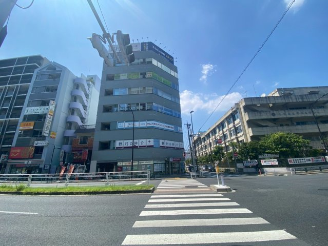 長谷川ビルの周辺