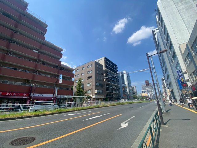 長谷川ビルの周辺