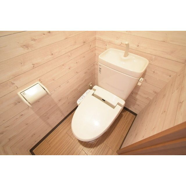 ノースフィールドユタカのトイレ|嬉しい温水洗浄便座付き♪