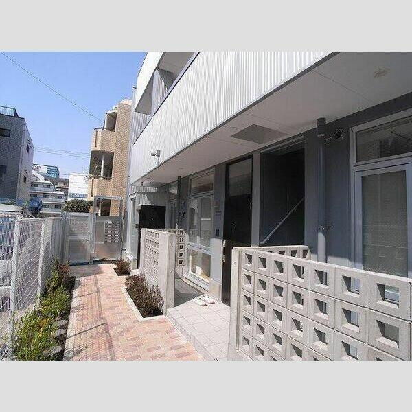 イイダアネックスⅩのエントランス