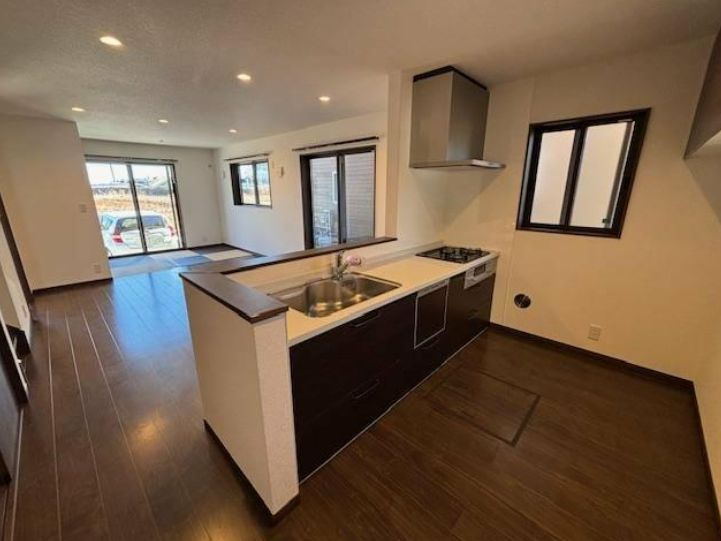 平塚市南金目　中古戸建のキッチン|きれいなキッチンです