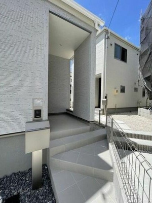 【エントランス】ドマーニ一色新町3号棟