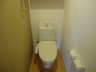 【トイレ】 | ヴィラ・エクセレント | シャワー付トイレ