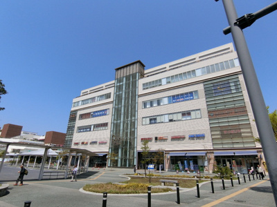 Luz湘南辻堂店まで750ｍ