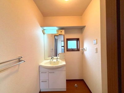 【洗面所】 | マウントヒルズ | 使いやすい洗面所です