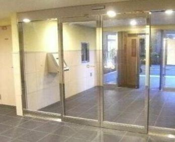 アイル東京向島のエントランス